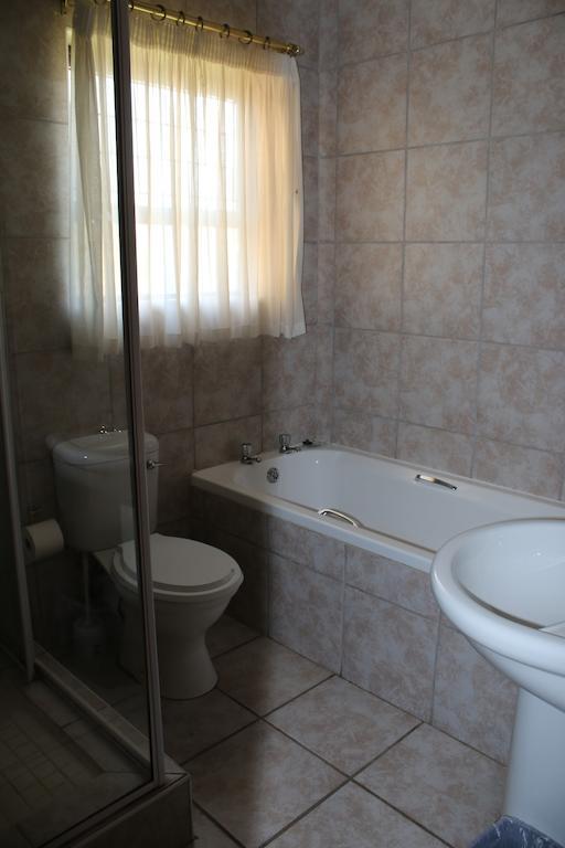28 Kabeljauws Apartment Джефрис Бей Стая снимка